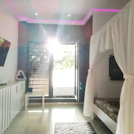 Baldachin Flat For 2 People * 康斯坦察